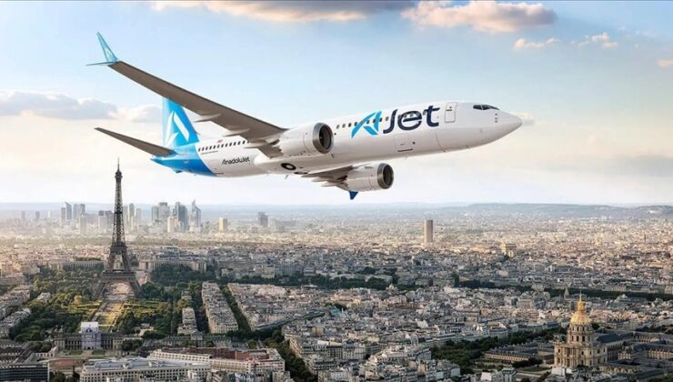 Sevgililer Günü’nde hediye kutuda değil, uçakta!