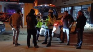 Yeni kanunun ilk rekor cezası Bursa’da kesildi: Kaçan sürücüye 303 bin lira ceza! 4 AW651470 03