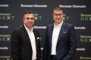 Borusan Otomotiv Kullanilmis Oto Platformu Genel Muduru Ilker Baydar Borusan Otomotiv Icra Kurulu Baskani Hakan Tiftik 1