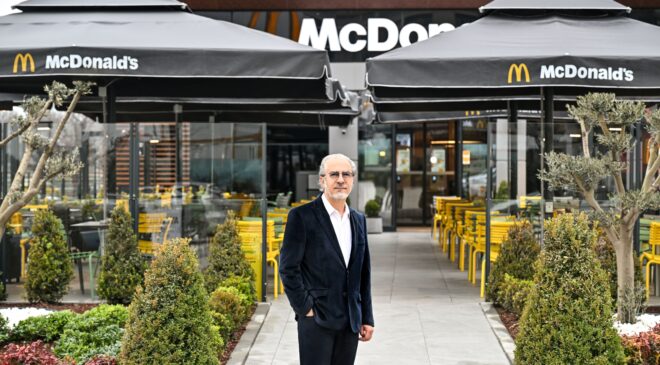 Bu yıl 2 bin kişiyi daha istihdam ediyor!