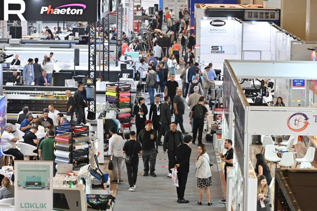 SIGNIstanbul FuarGorsel2 2