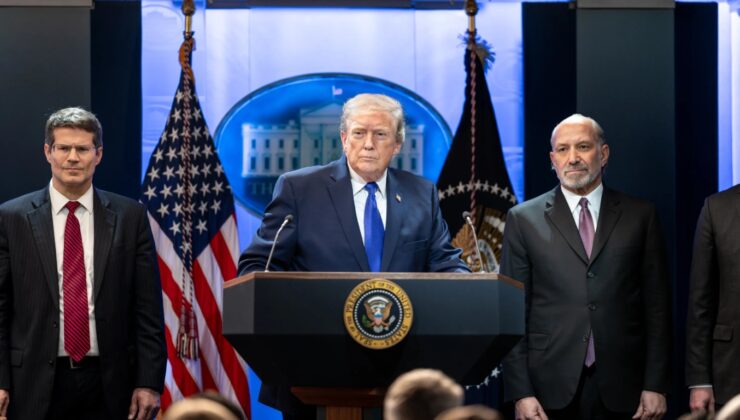 Trump’ın yeni küresel gümrük vergisi yürürlüğe girdi