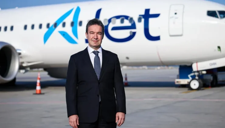 Gökyüzünde yeni kariyer fırsatı: AJet tecrübesiz kabin memuru alımı için düğmeye bastı!