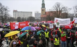 Almanya’da kontak kapatma kararı alındı hafta sonu dışarı çıkacaklar yolda kalabilir