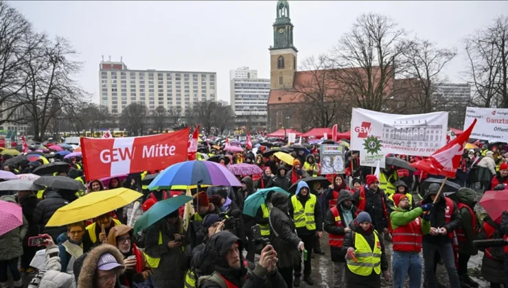 Almanya’da kontak kapatma kararı alındı hafta sonu dışarı çıkacaklar yolda kalabilir