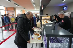 bahcelievler semt lokantasi acildi 55 liraya 4 cesit yemek 3281830 202602121707 1