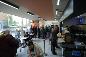 bahcelievler semt lokantasi acildi 55 liraya 4 cesit yemek 3281830 202602121707 2