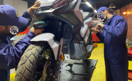 Honda motorcular için her şeyi tek tuşa sığdırdı artık yolda kalmak da servis beklemek de dert değil