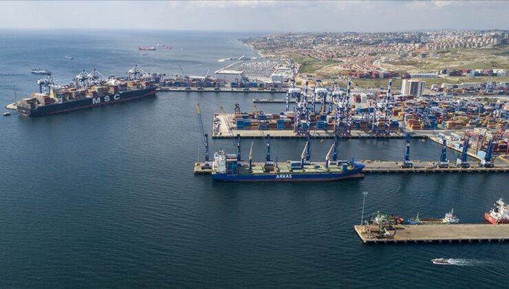 Türk limanlarında gemi trafiği 7 yılın zirvesinde