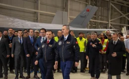 Gök vatanın yeni koruyucuları yan yana: KAAN’ın yeni prototipleri hangardan çıktı!