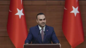 Türkiye yatırımcı için engel tanımayan dev bir üretim üssüne dönüşüyor 3 mehmet fatih kacir kopyasi