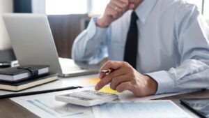 memur calisan beyaz yaka personel getty 1494093