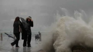meteorolojiden istanbul dahil 5 ilde firtina alarmi 70 kilometre hizla geliyor saatlerce surecek 17351889609035