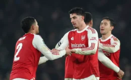 Londra’da “Kuzey” rüzgarı: Arsenal uzatmada Chelsea’yi yıktı, Wembley biletini kaptı!