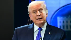 Trump mahkeme kararına meydan okudu: Küresel vergi emrini imzalıyor 4 tarife yetkisi elinden alinan trump yargiya ates puskurdu baska alternatifleri kullan 1772241 202602202154 20260220215428 1