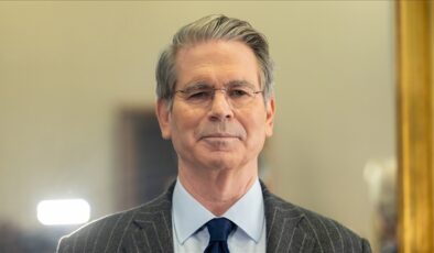 ABD Hazine Bakanı Bessent’ten İran için sert kehanet: “Fareler gemiyi terk ediyor”