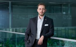 Daralan piyasada gençlere stratejik destek hamlesi