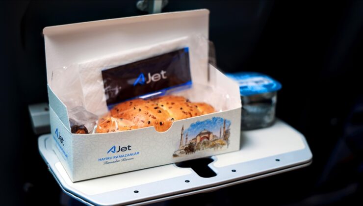 Ajet Ramazan ayı boyunca yurt içi uçuşlarında ücretsiz ikram dönemini başlatıyor