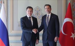 Enerji diplomasisinde İstanbul zirvesi: Bayraktar ve Novak masada