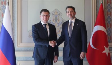 Enerji diplomasisinde İstanbul zirvesi: Bayraktar ve Novak masada