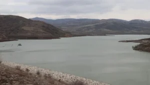 Yozgat’ta kuraklıktan çatlayan baraj yeniden canlandı bereketli yağışlar şehre can suyu oldu 3 topragi catlayan baraj costu yagislar ilac gibi geldi 1773277 202602251314 20260225131444 1