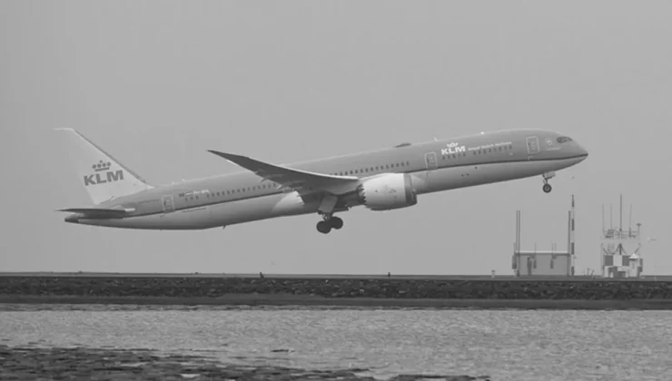 Hollandalı havayolu şirketi KLM, Tel Aviv uçuşlarını durdurdu!