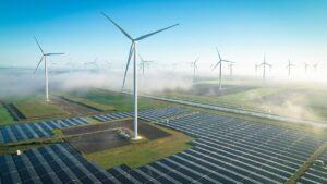 yenilenebilir enerji ruzgar enerjisi gunes enerjisi getty 2065881 1