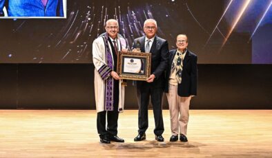 Kocaeli’de Vefa İbrahim Aracı’ya iki ayrı ödül