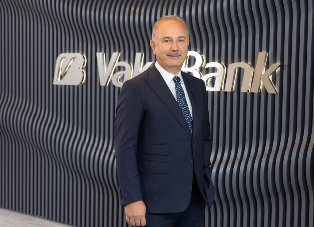 1,5 milyar euro’luk finansmanla KOBİ’lere ve istihdama büyük katkı 3 1773658279 Vak fBank Genel M d r Abdi Serdar st nsalih