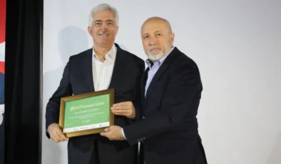 İhlas Ambalaj sektördeki çevreci liderliğini yeşil ekonomi ödülü ile taçlandırdı