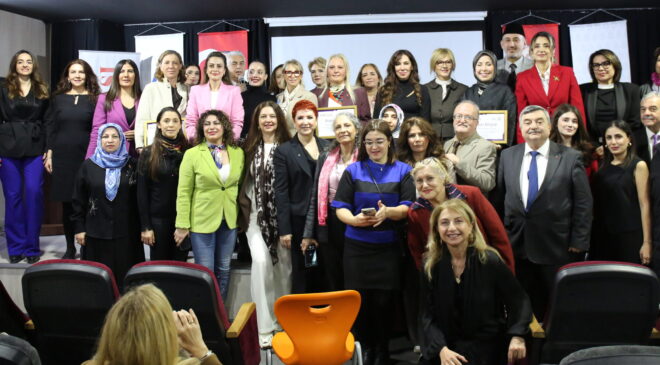 İş dünyasının kadın liderleri geleceği konuştu