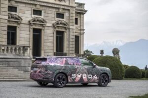 Skoda Peaq 600 kilometre menzil ve 7 koltukla geliyor 4 7 kisilik skoda peaq ten ilk detaylar 600 km ye kadar menzil203830 2