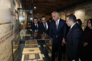 AA 20260317 40845640 40845624 BAKAN ERSOY CALINAN 2 IZNIK CINISININ TURKIYEYE IADE EDILDIGINI DUYURDU