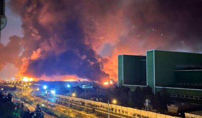 Tahran’da Mehrabad Uluslararası Havalimanı bombalandı