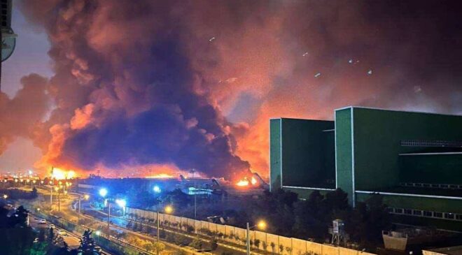 Tahran’da Mehrabad Uluslararası Havalimanı bombalandı