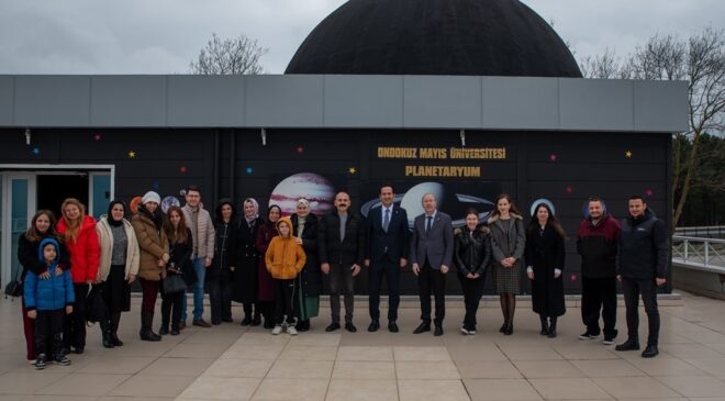 OMÜ personeline planetaryumda üç boyutlu uzay deneyimi sunuldu