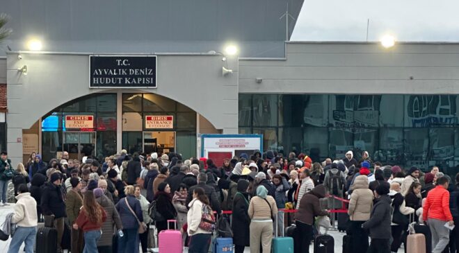 Ege adalarına bayram dopingi yetmedi: Midilli hattında talep %40 düştü!