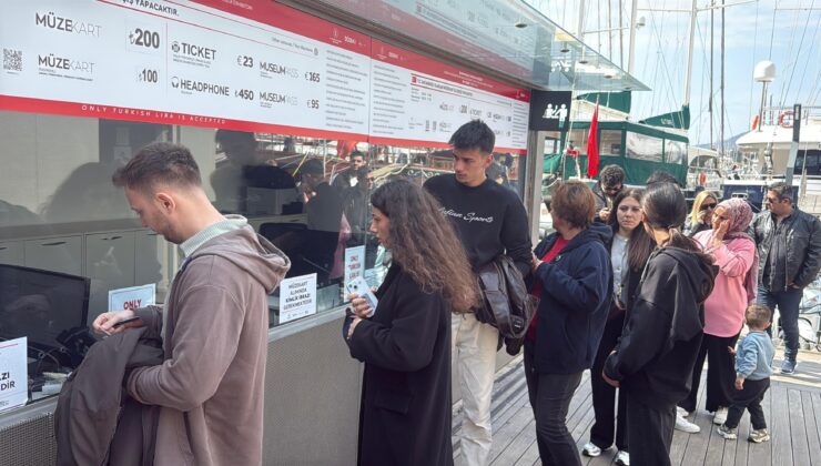 Bodrum’da deniz değil tarih sezonu açıldı: Kaleye ziyaretçi akını