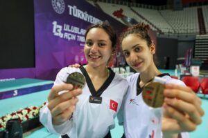 Milli tekvandoculardan Antalya’da madalya yağmuru 3 AW672699 07