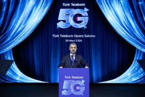 5G ile Müslüm Gürses yeniden sahnede 3 Ebubekir Sahin 1