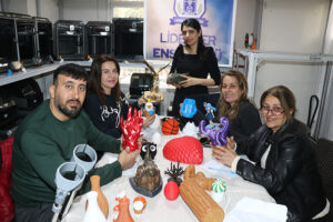 Lider Koleji EngelliBireyler Ve EvKadinlara EgitimVerdi2.jpg