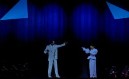 5G ile Müslüm Gürses yeniden sahnede