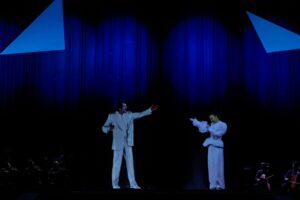 Muslum Gurses Fatma Turgut Hologram