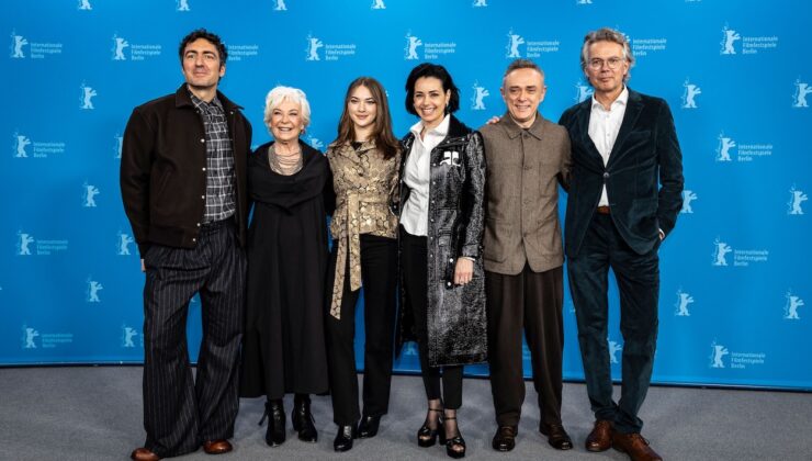 Altın Ayı ödüllü “Sarı Zarflar” Türkiye’de vizyona giriyor