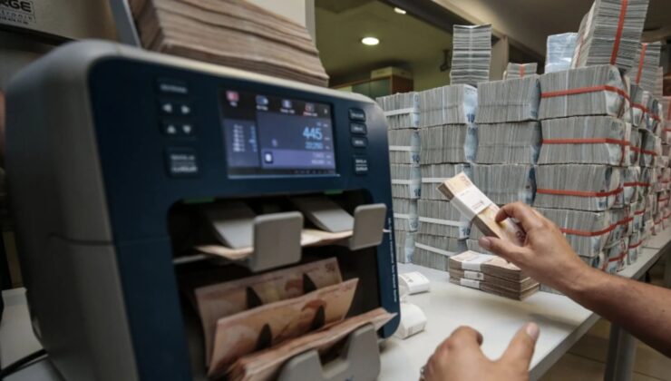 Bankacılık sektöründe kredi hacmi geriledi