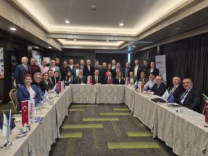 Ekonomiye yön verenler konuştu: Değişimi yönetmeyen elenecek! 3 WhatsApp Image 2026 03 30 at 10.34.55 1