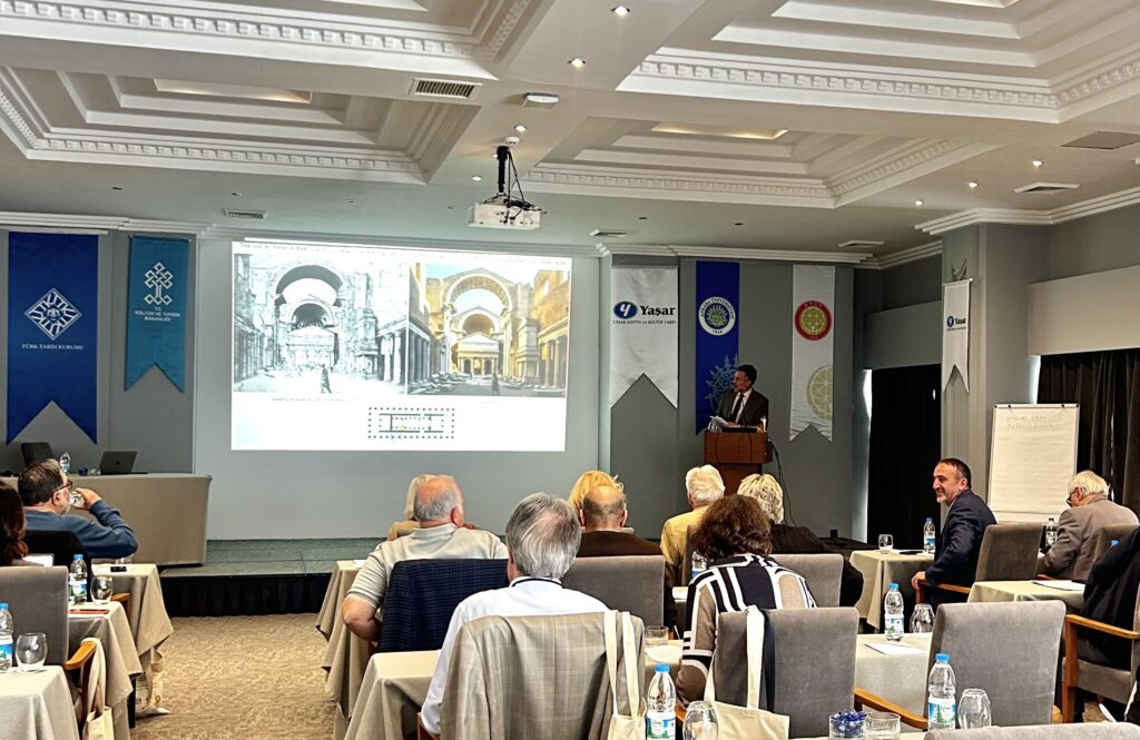 Yasar Egitim ve Kultur Vakfindan Uluslararasi Kolokyuma Destek 2