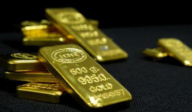 Altın fiyatlarında haftaya sert başlangıç