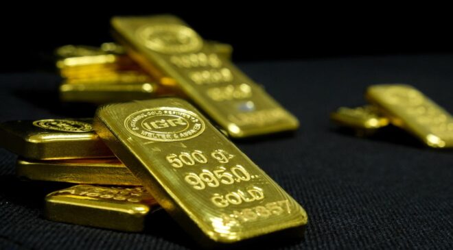 Altın fiyatlarında haftaya sert başlangıç