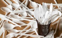 Tek kullanımlık plastikleri yasaklıyor